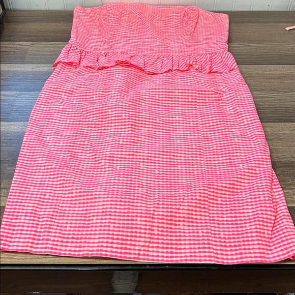 Lilly Pulitzer Lowe strapless dress in a fiesta pink and white gingham - Picture 4 of 6